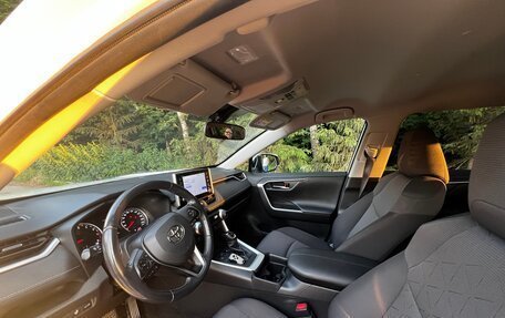 Toyota RAV4, 2019 год, 2 849 000 рублей, 7 фотография