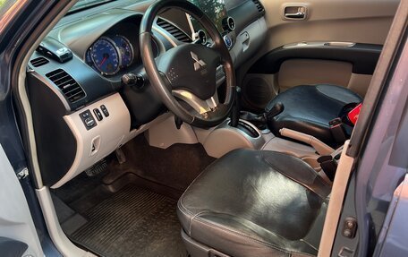 Mitsubishi L200 IV рестайлинг, 2008 год, 1 300 000 рублей, 14 фотография