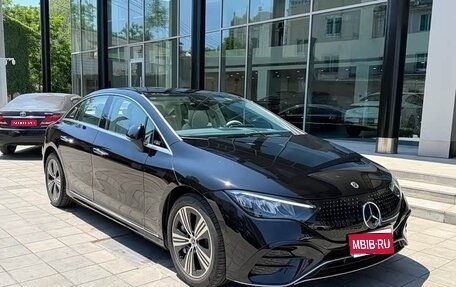 Mercedes-Benz EQE, 2025 год, 6 330 000 рублей, 1 фотография
