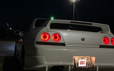 Nissan Skyline, 1995 год, 1 300 000 рублей, 22 фотография