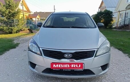 KIA cee'd I рестайлинг, 2010 год, 329 000 рублей, 2 фотография