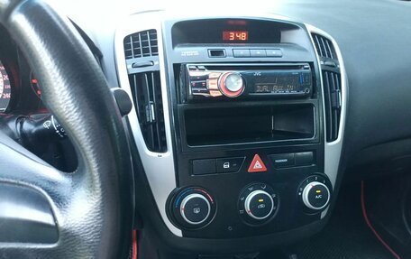 KIA cee'd I рестайлинг, 2010 год, 329 000 рублей, 15 фотография