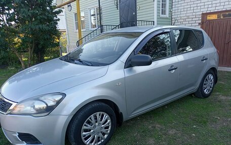 KIA cee'd I рестайлинг, 2010 год, 329 000 рублей, 3 фотография