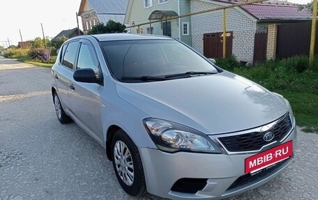 KIA cee'd I рестайлинг, 2010 год, 329 000 рублей, 8 фотография