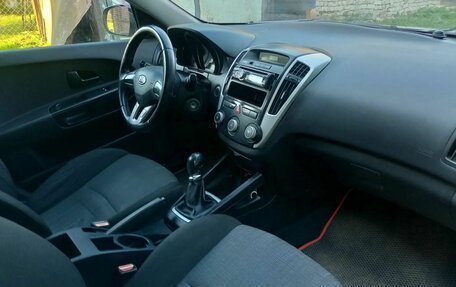 KIA cee'd I рестайлинг, 2010 год, 329 000 рублей, 24 фотография