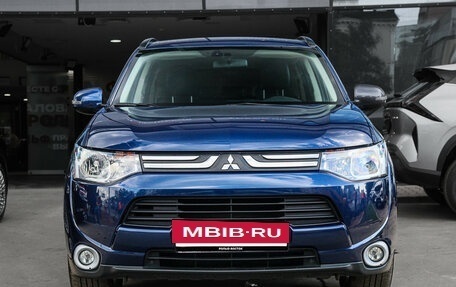 Mitsubishi Outlander III рестайлинг 3, 2014 год, 2 150 000 рублей, 3 фотография
