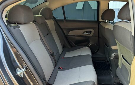 Chevrolet Cruze II, 2010 год, 699 000 рублей, 17 фотография