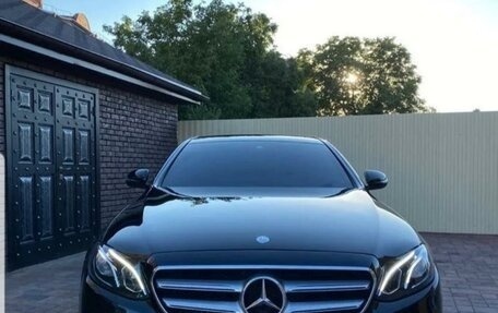 Mercedes-Benz E-Класс, 2016 год, 3 100 000 рублей, 1 фотография