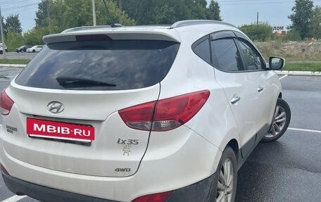 Hyundai ix35 I рестайлинг, 2013 год, 1 350 000 рублей, 2 фотография