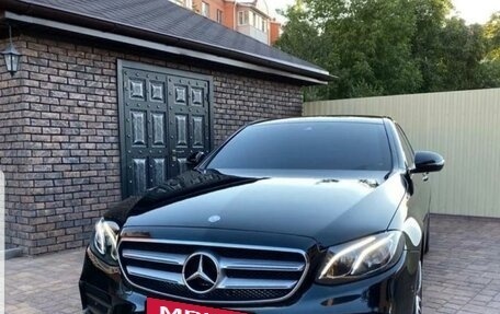 Mercedes-Benz E-Класс, 2016 год, 3 100 000 рублей, 2 фотография