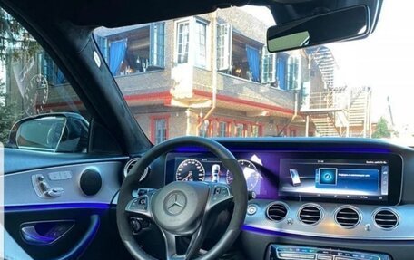 Mercedes-Benz E-Класс, 2016 год, 3 100 000 рублей, 7 фотография