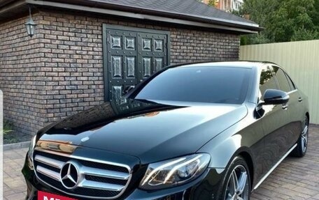 Mercedes-Benz E-Класс, 2016 год, 3 100 000 рублей, 4 фотография