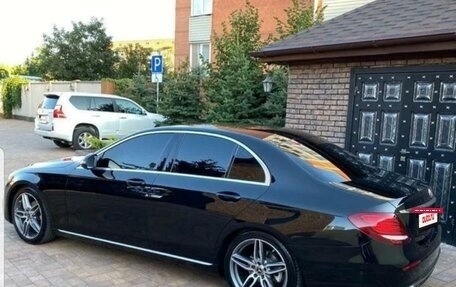Mercedes-Benz E-Класс, 2016 год, 3 100 000 рублей, 5 фотография