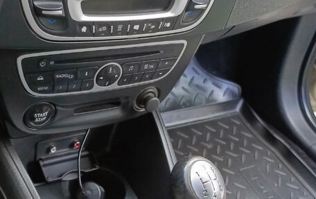 Renault Fluence I, 2012 год, 700 000 рублей, 5 фотография