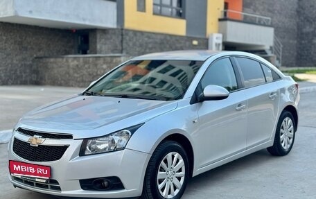 Chevrolet Cruze II, 2011 год, 685 000 рублей, 1 фотография