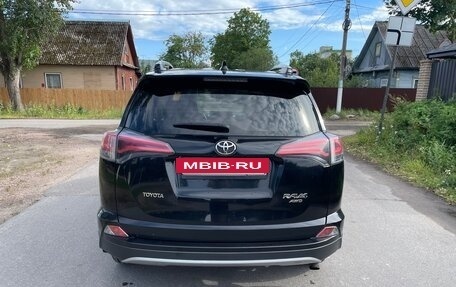 Toyota RAV4, 2018 год, 2 299 000 рублей, 4 фотография