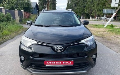 Toyota RAV4, 2018 год, 2 299 000 рублей, 12 фотография