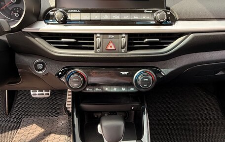 KIA K3, 2020 год, 2 400 000 рублей, 13 фотография