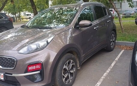KIA Sportage IV рестайлинг, 2020 год, 2 100 000 рублей, 3 фотография