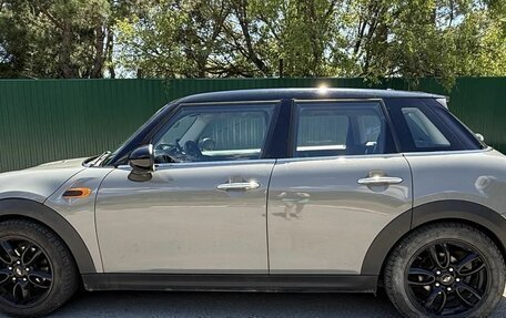 MINI Hatch, 2018 год, 1 800 000 рублей, 3 фотография
