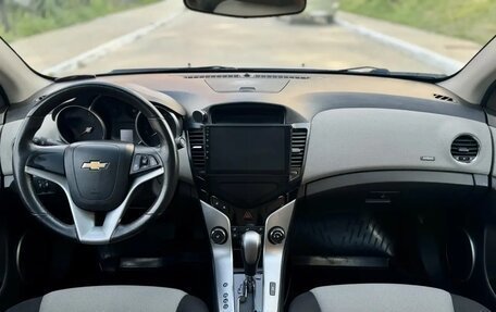 Chevrolet Cruze II, 2011 год, 685 000 рублей, 9 фотография