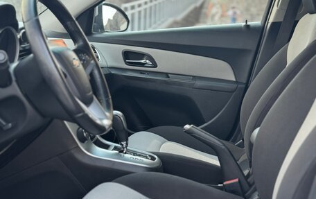 Chevrolet Cruze II, 2011 год, 685 000 рублей, 15 фотография