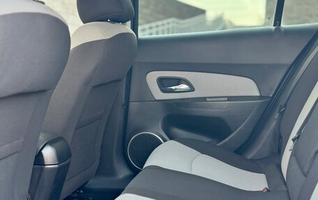 Chevrolet Cruze II, 2011 год, 685 000 рублей, 16 фотография