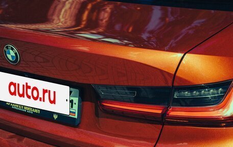 BMW 3 серия, 2019 год, 3 449 000 рублей, 14 фотография