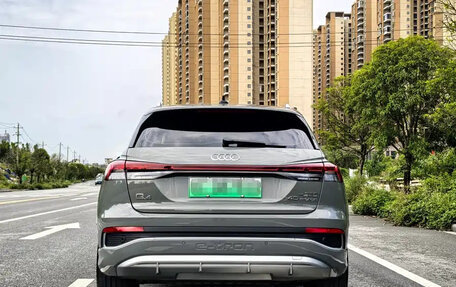Audi Q4 e-tron, 2024 год, 4 450 000 рублей, 3 фотография