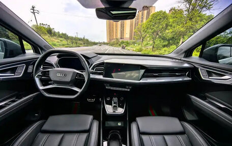 Audi Q4 e-tron, 2024 год, 4 450 000 рублей, 8 фотография