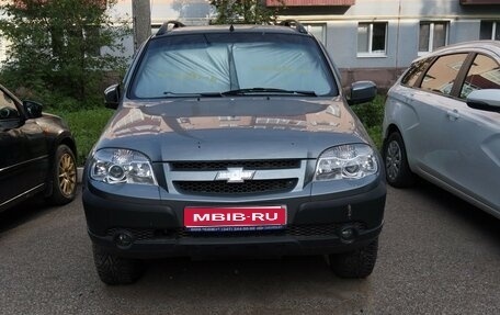 Chevrolet Niva I рестайлинг, 2015 год, 700 000 рублей, 1 фотография