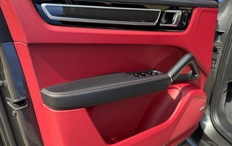 Porsche Cayenne III, 2021 год, 12 000 000 рублей, 15 фотография