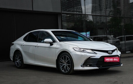 Toyota Camry, 2021 год, 3 430 000 рублей, 4 фотография