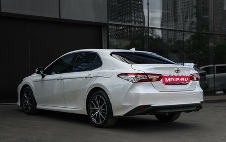 Toyota Camry, 2021 год, 3 430 000 рублей, 7 фотография