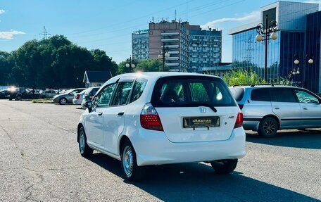Honda Fit III, 2007 год, 549 999 рублей, 8 фотография