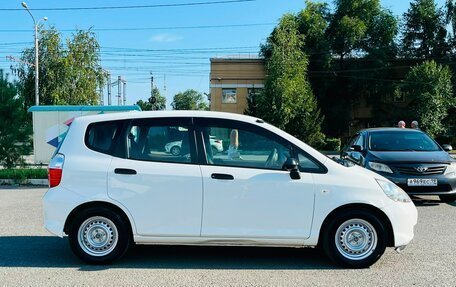 Honda Fit III, 2007 год, 549 999 рублей, 5 фотография