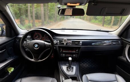 BMW 3 серия, 2009 год, 1 065 000 рублей, 17 фотография