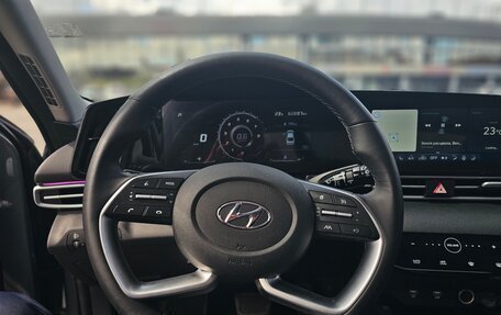 Hyundai Elantra, 2022 год, 1 650 000 рублей, 23 фотография