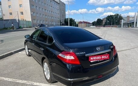 Nissan Teana, 2010 год, 900 000 рублей, 3 фотография