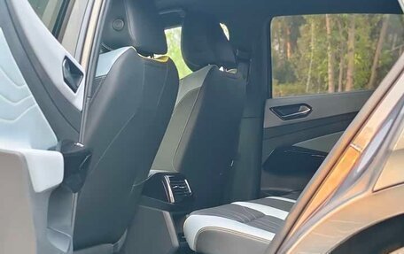 Volkswagen ID.4, 2024 год, 3 300 999 рублей, 14 фотография