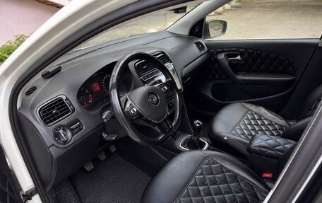Volkswagen Polo VI (EU Market), 2012 год, 900 000 рублей, 3 фотография