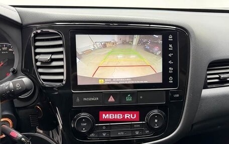 Mitsubishi Outlander III рестайлинг 3, 2022 год, 2 100 111 рублей, 14 фотография