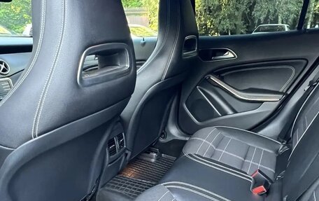 Mercedes-Benz GLA, 2016 год, 1 590 000 рублей, 14 фотография