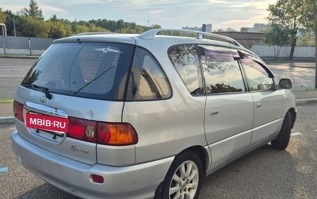 Toyota Ipsum II, 2000 год, 490 000 рублей, 5 фотография