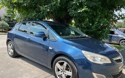 Opel Astra J, 2010 год, 750 000 рублей, 1 фотография
