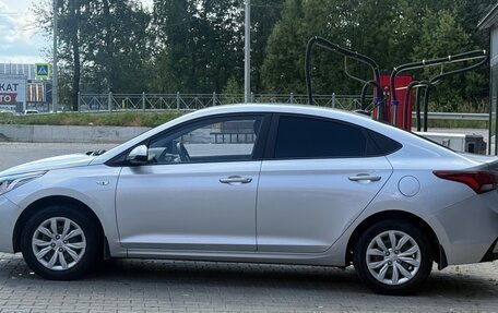 Hyundai Solaris II рестайлинг, 2018 год, 1 520 000 рублей, 1 фотография