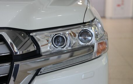 Toyota Land Cruiser 200, 2020 год, 8 000 000 рублей, 3 фотография