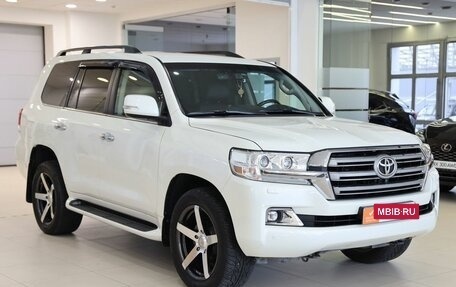 Toyota Land Cruiser 200, 2020 год, 8 000 000 рублей, 5 фотография