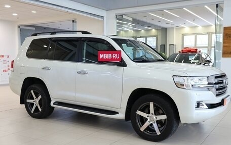 Toyota Land Cruiser 200, 2020 год, 8 000 000 рублей, 6 фотография