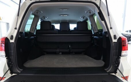 Toyota Land Cruiser 200, 2020 год, 8 000 000 рублей, 9 фотография